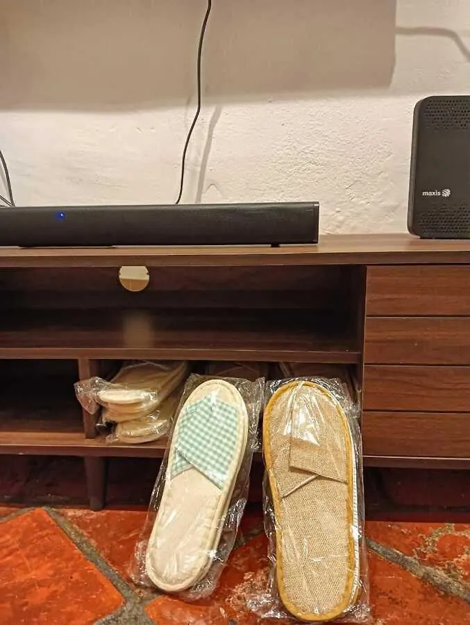 New! 9 Pax Georgetown Heritage Pre-War House 3Br בית נופש
